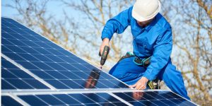 Installation Maintenance Panneaux Solaires Photovoltaïques à Planezes